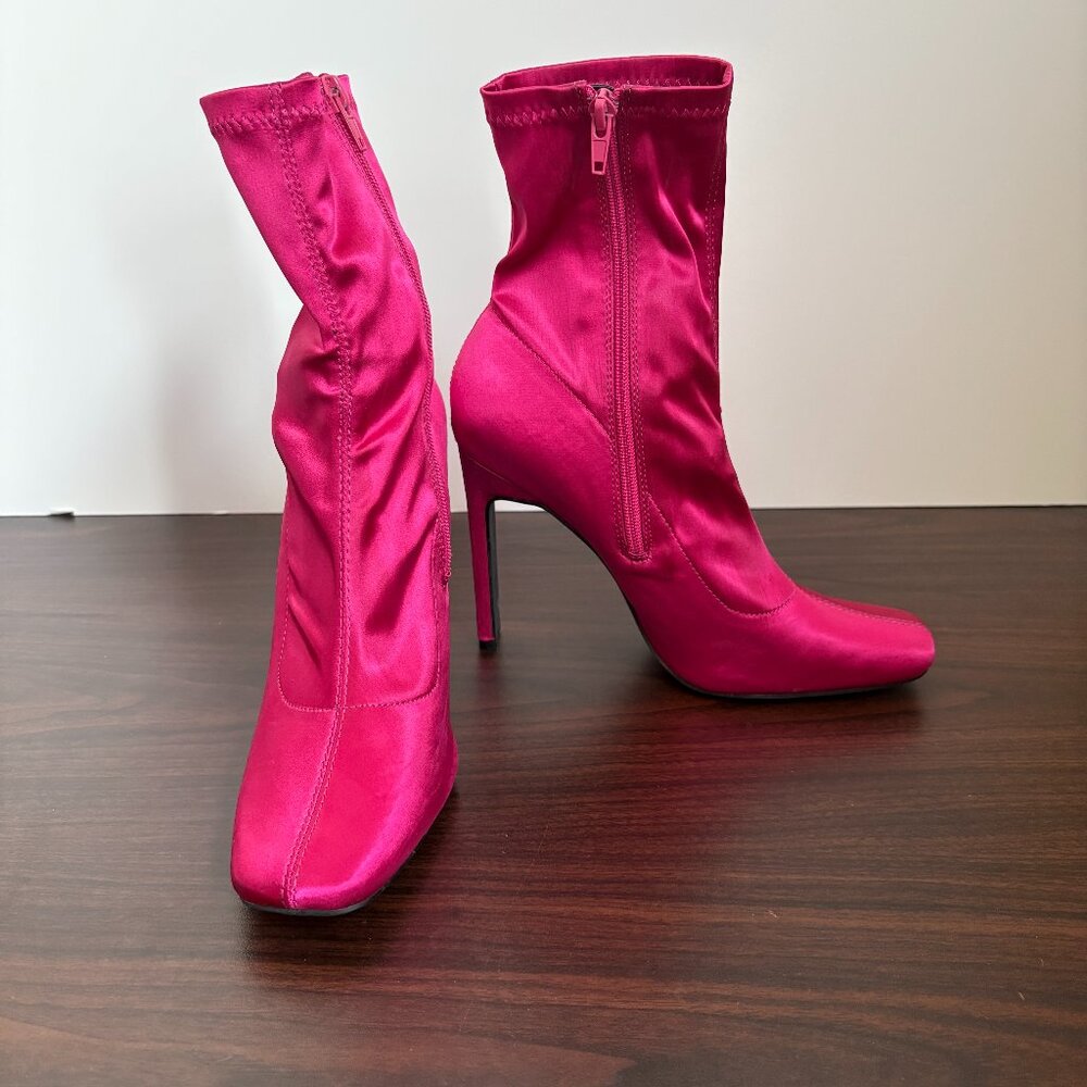 Lulus Loriah Hot Pink Satin Square Toe Mid-Calf Boots Barbiecore Chic 7.5